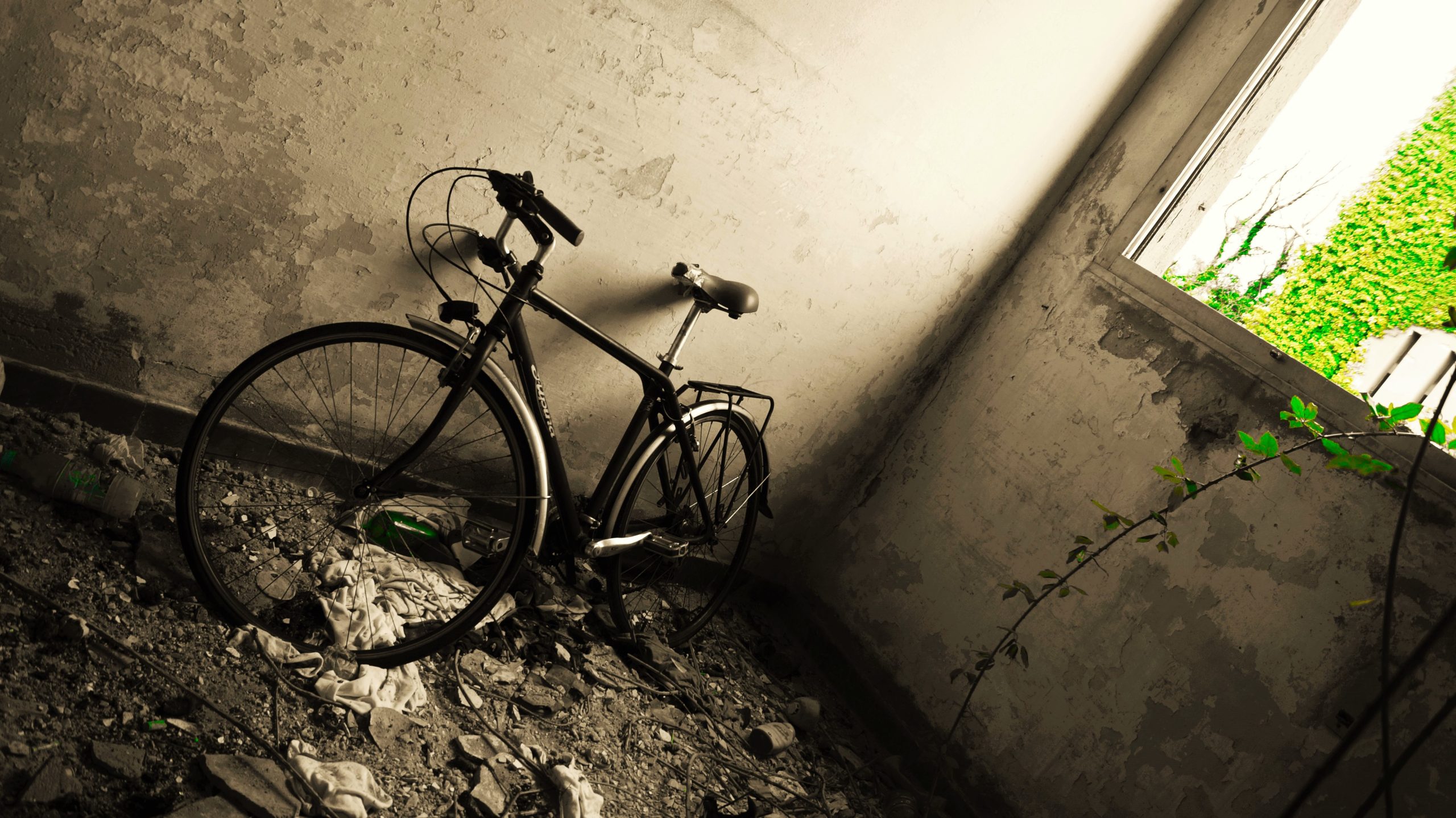 bike_abandonment_urban_exploration-scaled