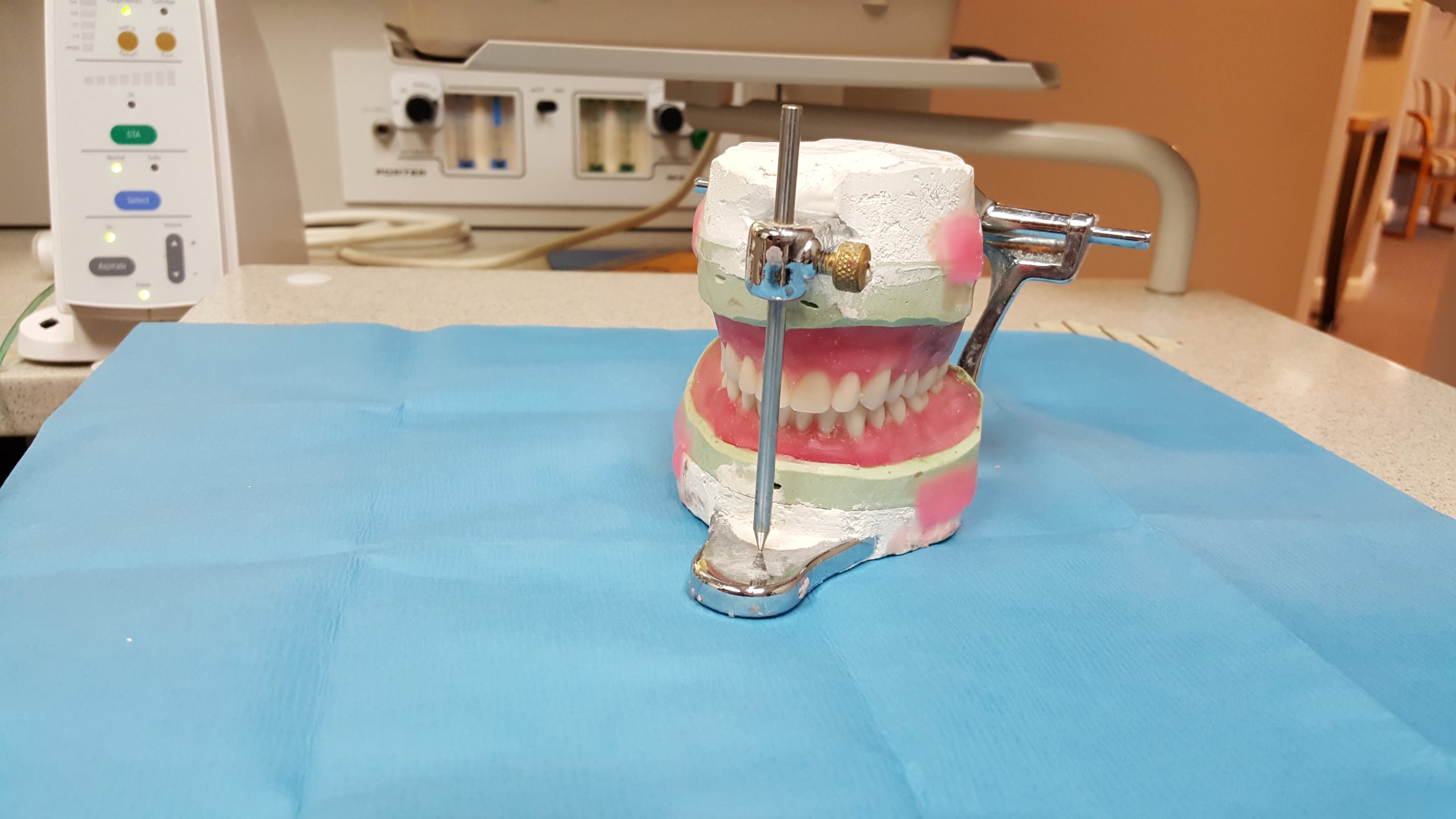dentist_dental_dentistry_teeth-scaled