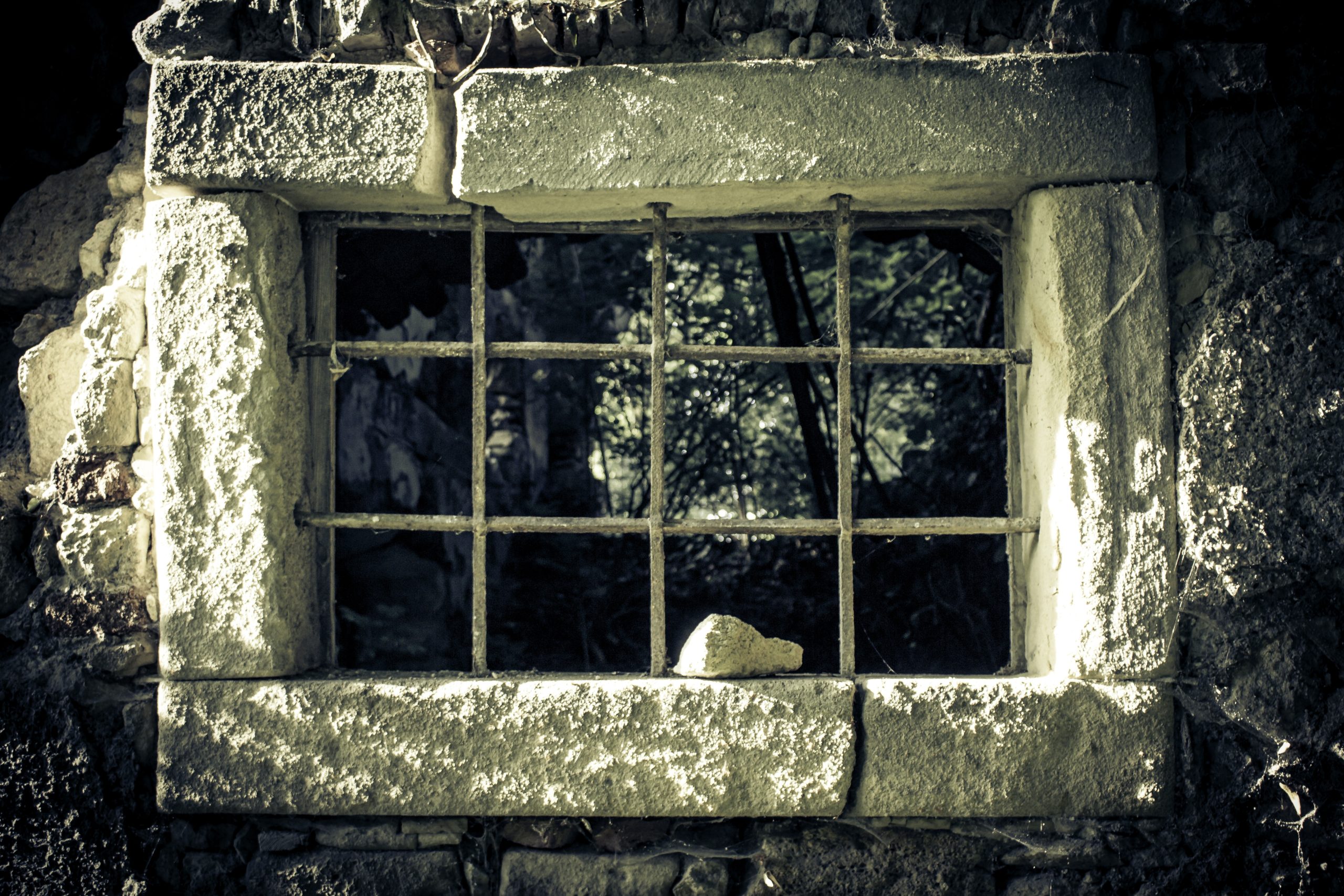 prison_prison_window_window-scaled